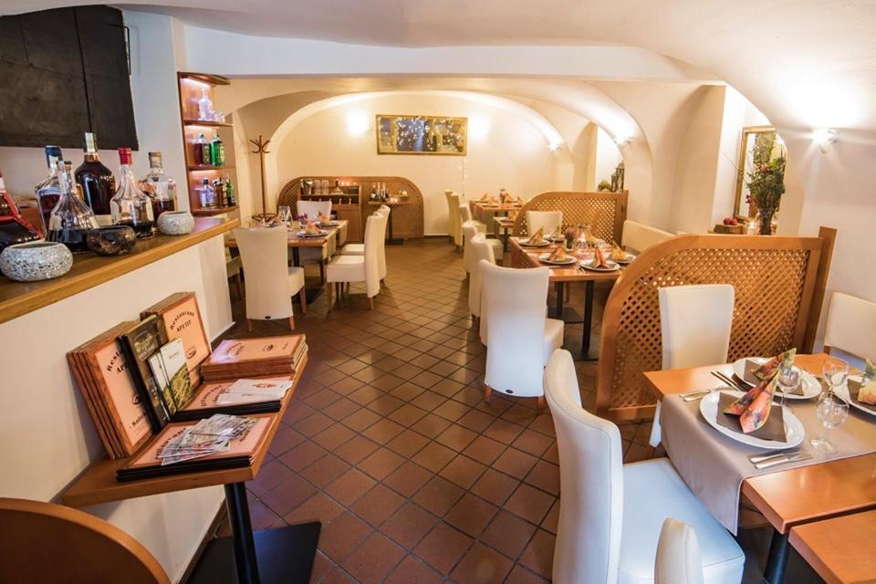 Penzion Pod Zamkem Jindřichŭv Hradec Exterior foto